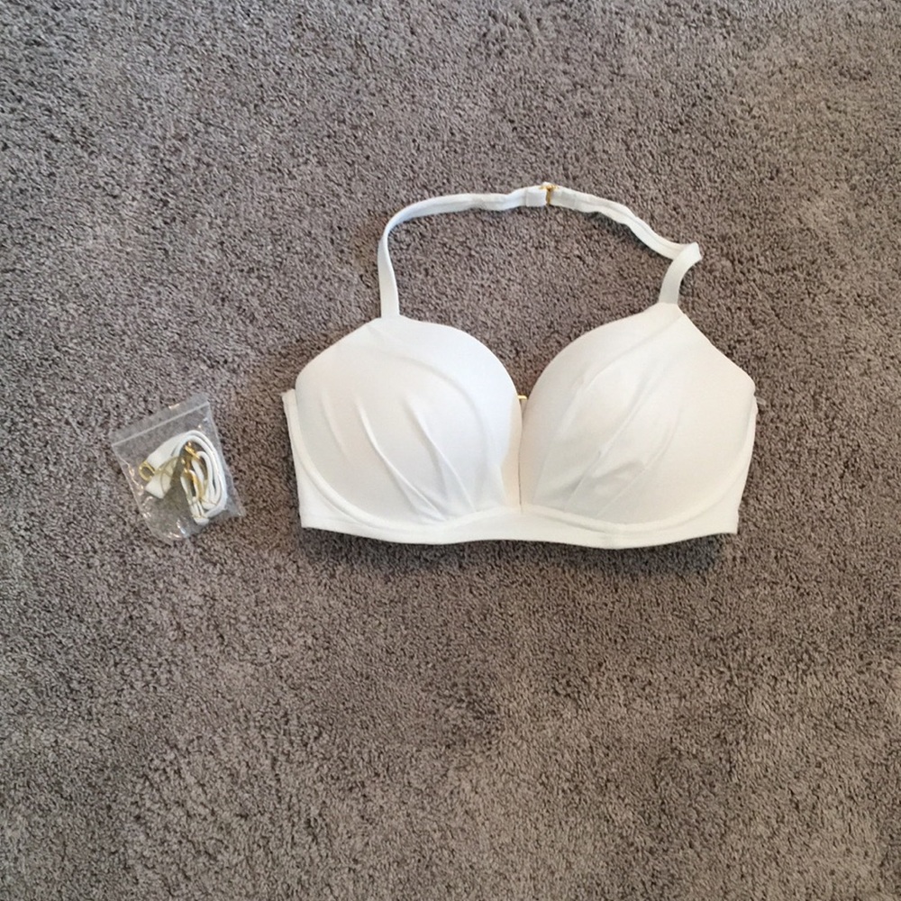 34DD Victoria’s Secret Push-up Bikini Top